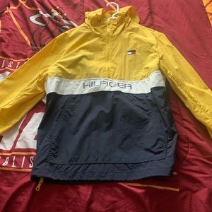 Tommy Hilfiger Men’s rain jacket. Size medium